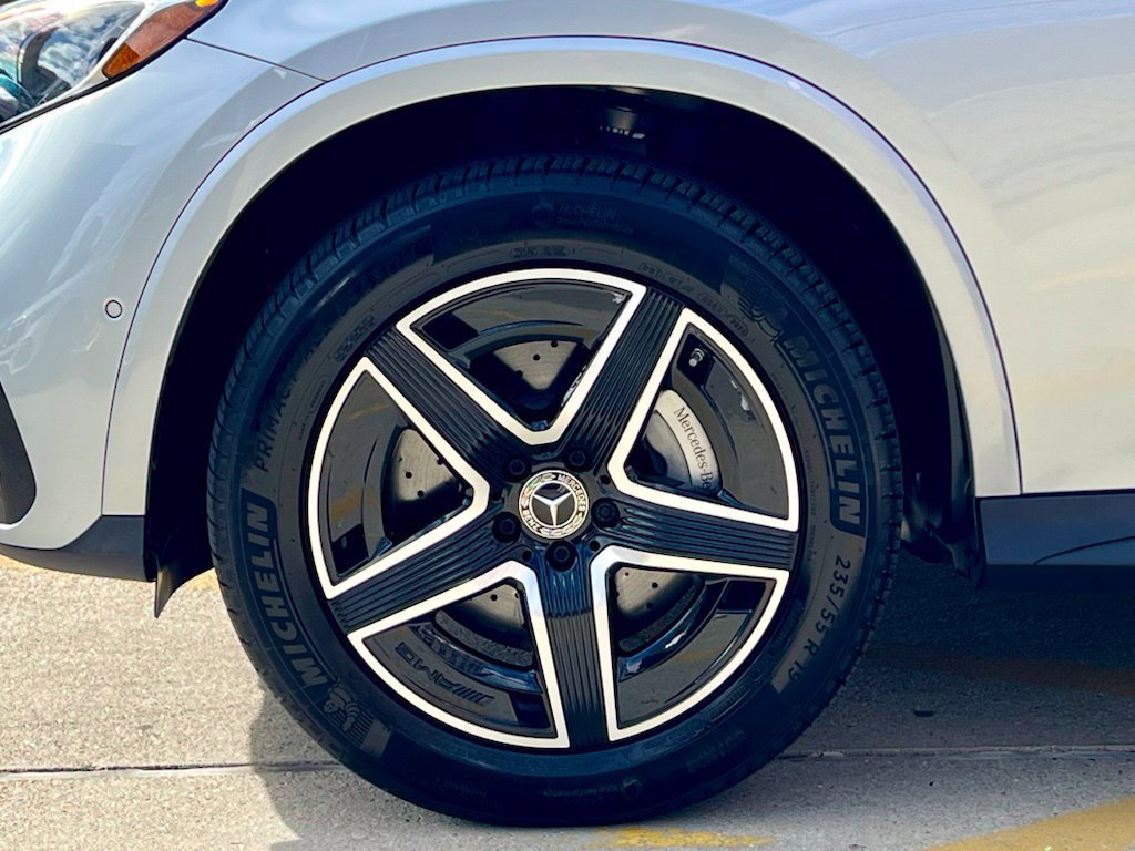 Certified 2026 Mercedes-Benz GLC 300 4MATIC image 11
