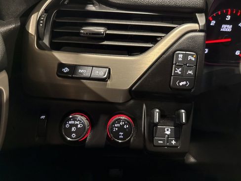 Used 2016 GMC Yukon XL Denali w/ Open Road Package image 18