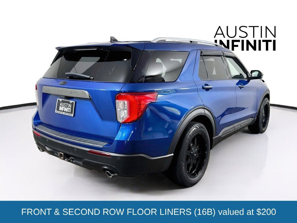 Used 2021 Ford Explorer Limited w/ Equipment Group 301A RWD image 8