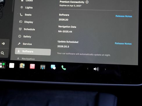 Used 2025 Tesla Model Y Long Range RWD image 10