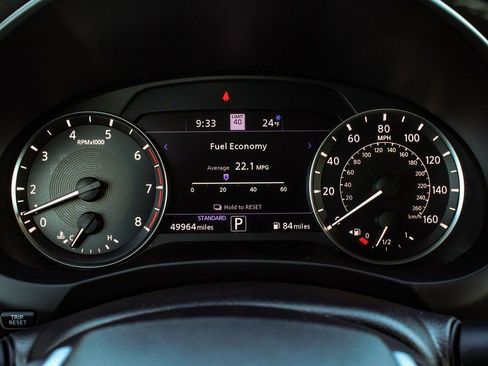 Used 2022 INFINITI QX50 Sensory image 16