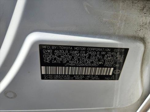 Used 2019 Lexus IS 300 RWD image 19