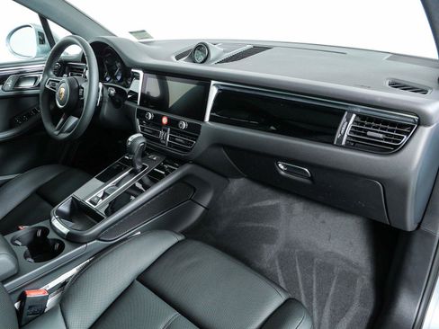 New 2026 Porsche Macan Turbo AWD/4WD image 26