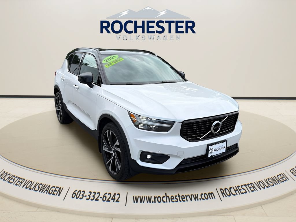 Used 2021 Volvo XC40 T5 R-Design w/ Climate Package AWD/4WD image 8