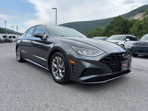 Certified 2022 Hyundai Sonata SEL FWD image 1