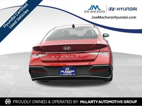 Used 2026 Hyundai Elantra SE FWD image 8