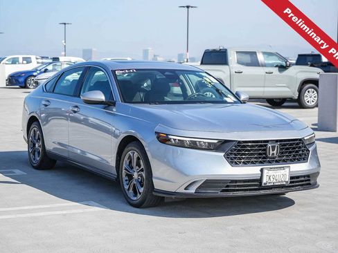 Used 2023 Honda Accord EX image 3