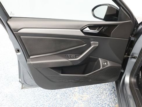 Used 2020 Volkswagen Jetta R-Line image 8