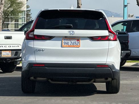 Used 2023 Honda CR-V EX image 4