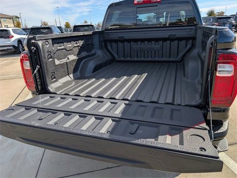 New 2026 GMC Canyon Elevation w/ Convenience Package image 21