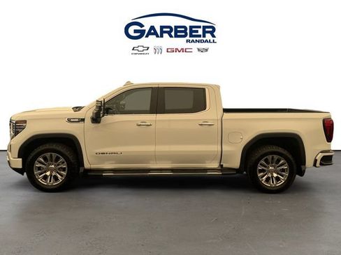 Used 2024 GMC Sierra 1500 Denali w/ Technology Package AWD/4WD image 2