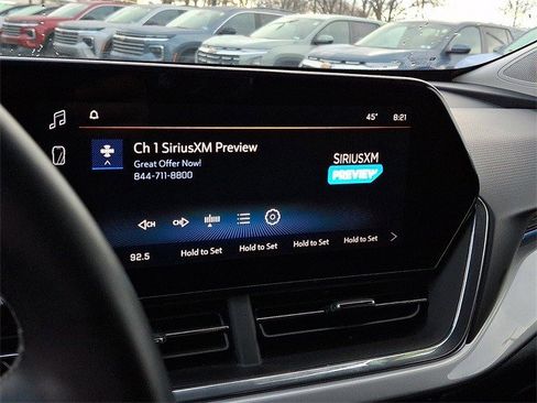 Certified 2024 Chevrolet Trax LT w/ Driver Confidence Package image 18