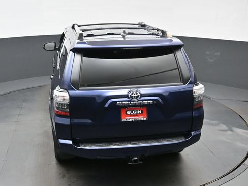 Used 2021 Toyota 4Runner SR5 Premium w/ Moonroof Package AWD/4WD image 43