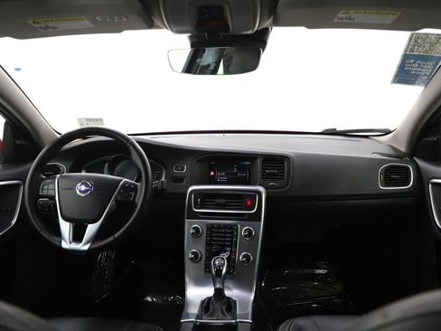 Used 2017 Volvo S60 T5 Dynamic w/ Vision Package image 13