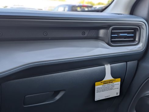 New 2025 Ford Maverick Lobo image 38