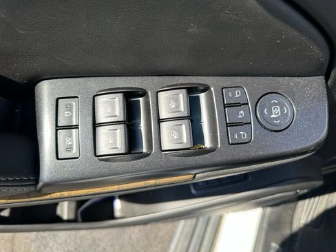 Used 2019 GMC Yukon XL Denali RWD image 12