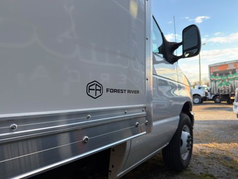 New 2026 Ford E-350 and Econoline 350 Super Duty w/ Power Equipment Group image 3