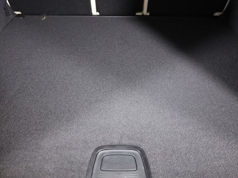 Certified 2026 Mercedes-Benz GLB 250 4MATIC image 63