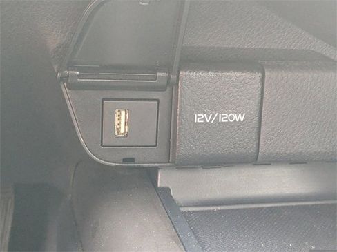 Used 2023 Toyota Camry SE image 21