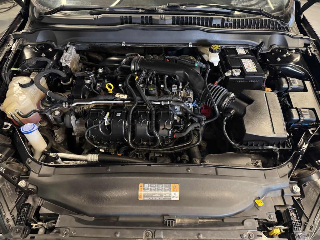 Used 2019 Ford Fusion SE AWD/4WD image 24