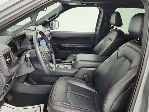 Used 2024 Ford Expedition Limited image 20