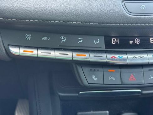 Used 2023 Cadillac XT4 Premium Luxury w/ Cold Weather Package AWD/4WD image 33