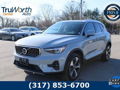 Used 2025 Volvo XC40 B5 Plus