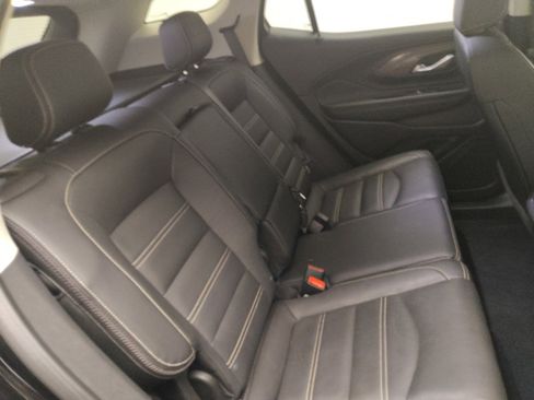 Used 2022 GMC Terrain Denali image 19