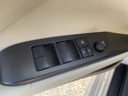 Used 2023 Toyota Camry LE image 12