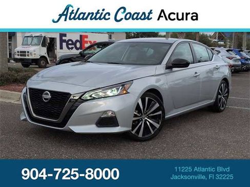 Used 2022 Nissan Altima 2.5 SR image 1