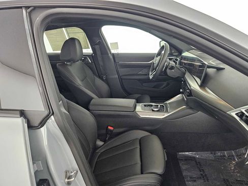 Used 2025 BMW 430i xDrive w/ M Sport Package image 10