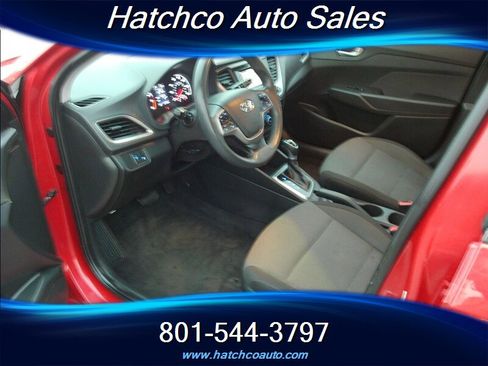 Used 2018 Hyundai Accent SE image 13