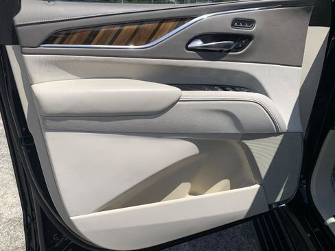 Used 2021 Cadillac Escalade Sport Platinum image 10