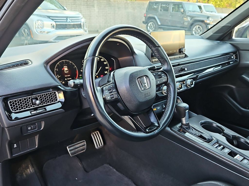 Used 2025 Honda Civic Sport image 15