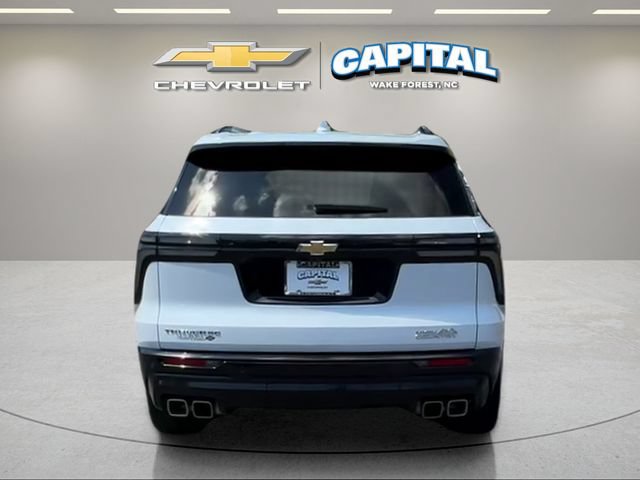 Used 2026 Chevrolet Traverse High Country FWD image 4
