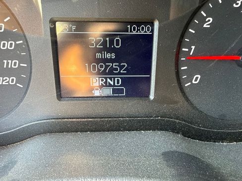 Used 2023 Mercedes-Benz Sprinter 2500 image 21