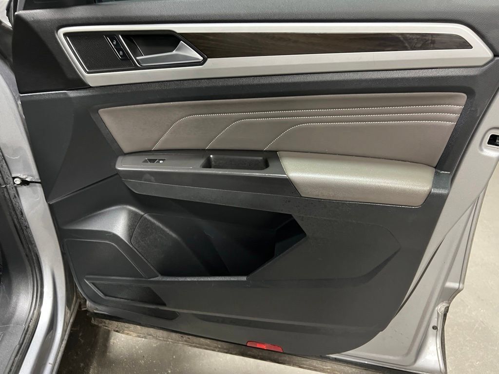 Used 2022 Volkswagen Atlas SE FWD image 10