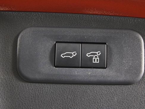 Used 2024 Lexus NX 250 FWD w/ Towing Package (2000 Lbs) image 18