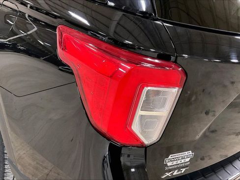 Certified 2023 Ford Explorer XLT w/ Equipment Group 202A image 28