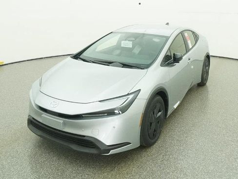 New 2026 Toyota Prius LE image 16