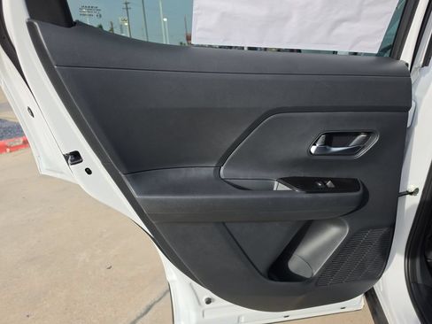 New 2026 Nissan Kicks SV w/ SV Premium Package FWD image 38