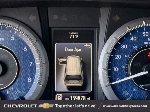 Used 2017 Toyota Sienna XLE image 17