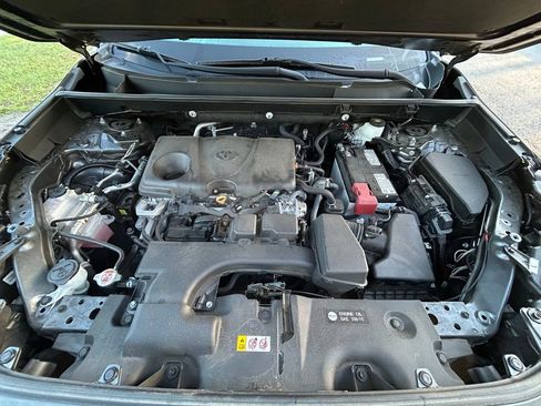 Used 2024 Toyota RAV4 LE image 11