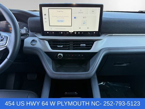 Certified 2025 Ford Explorer Active w/ Active Comfort Package RWD image 11