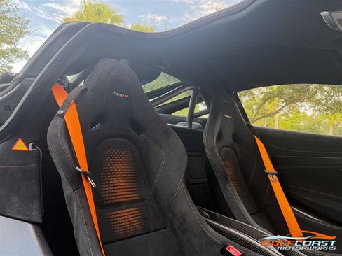 Used 2021 McLaren 765LT RWD image 33