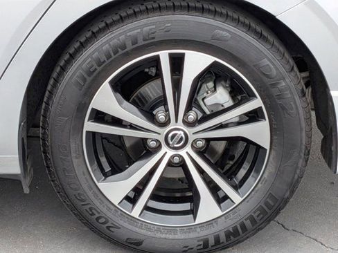 Used 2020 Nissan Sentra SV FWD image 13