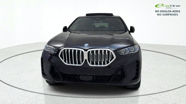 Used 2026 BMW X6 xDrive40i w/ Climate Comfort Package AWD/4WD image 2