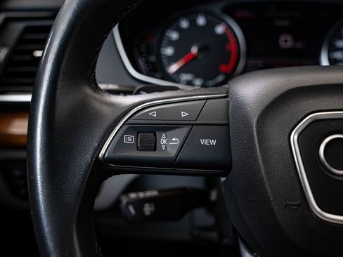 Used 2022 Audi Q5 2.0T Premium w/ Convenience Package image 29