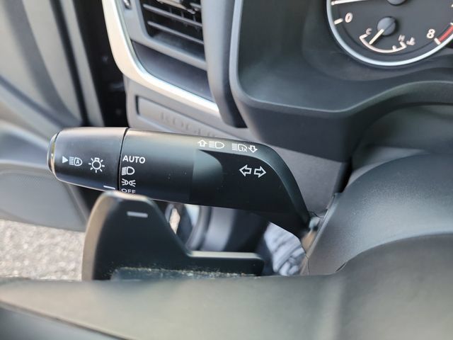 Used 2024 Nissan Rogue S AWD/4WD image 25