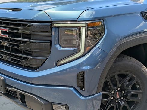 New 2026 GMC Sierra 1500 Elevation image 26